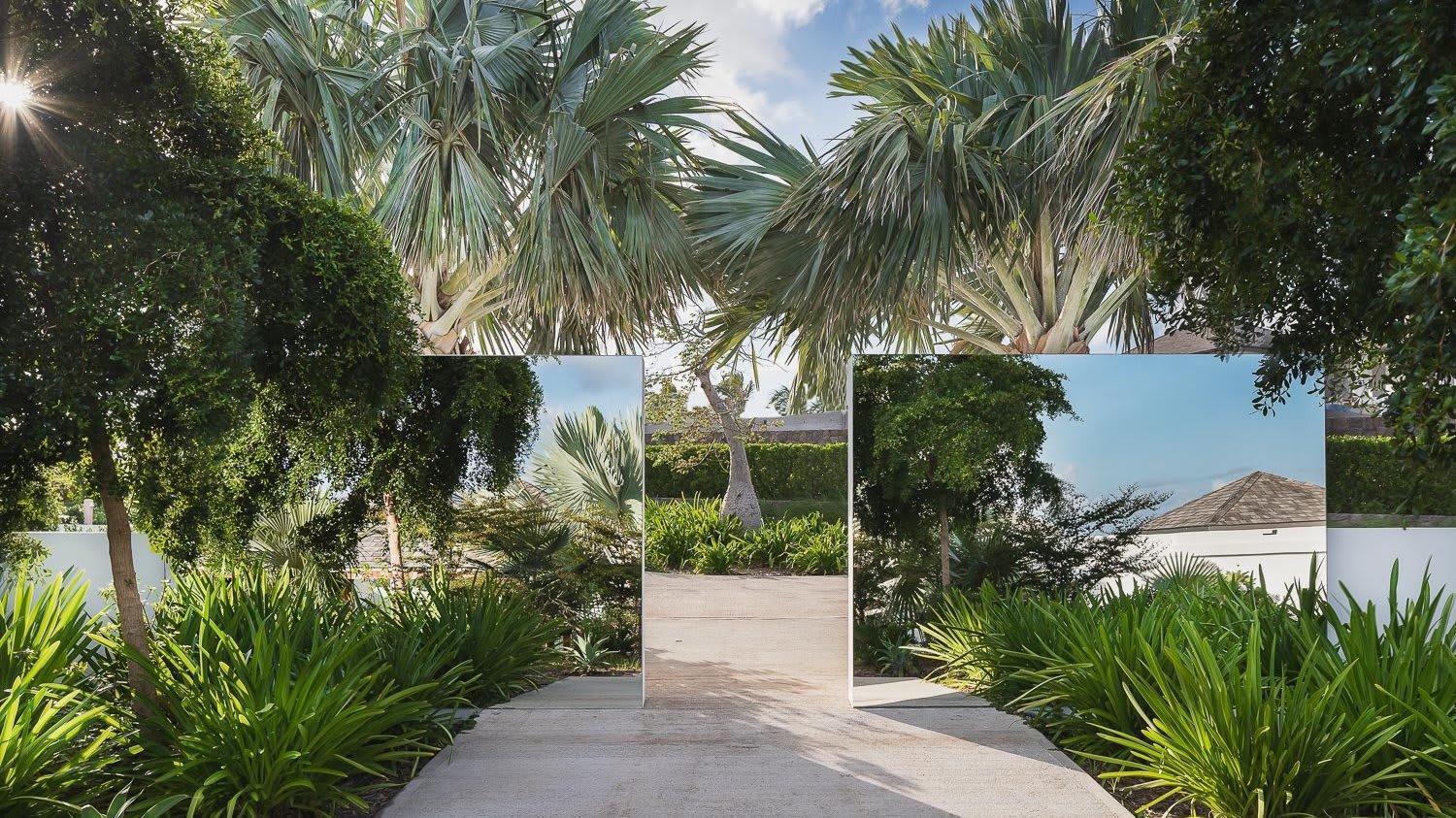 Ideally Located Prestigious Villa Toiny Buitenkant foto
